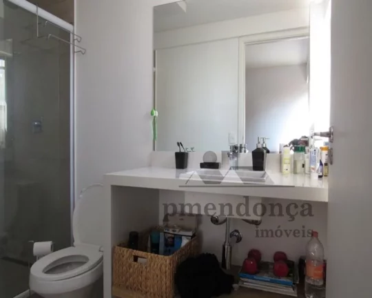 Imagem Descrição do Imóvel Apartamento amplo com 3 dormitórios sendo que 01 foi aberto para closet, 02 ...