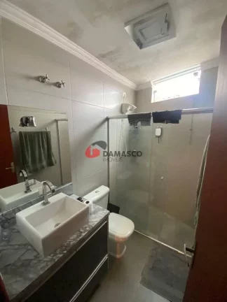 Imagem Sobrado para Locação 3 Quartos, 1 Suite, 2 Vagas, Jardim, Santo André - SP