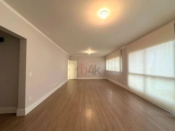 Imagem Apartamento de 128m² com 3 Quartos no Campo Belo | Espaço e Conforto