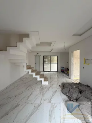 Imagem Triplex para Venda em São José dos Pinhais, Boneca do Iguaçu, 3 dormitórios, 3 suítes, 4 banheiros, 3 vagas