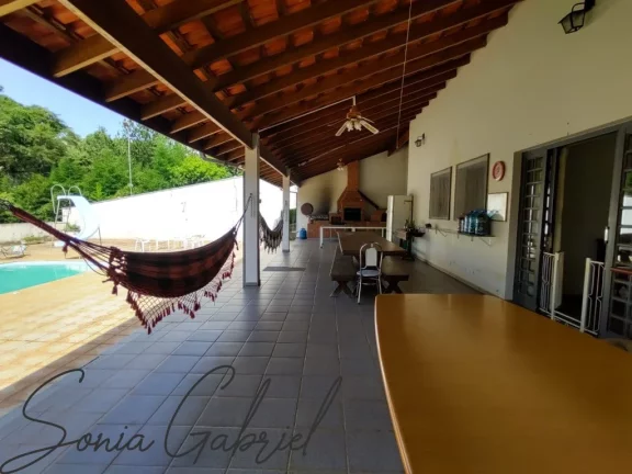 Imagem Chácara de luxo à venda em Louveira-SP, no bairro Monterrey, com 4 quartos, 4 suítes e 365,65m² de área! Imagem Chácara de luxo à venda em Louveira-SP, no bairro Monterrey, com 4 quartos, 4 suítes e 365,65m² de área!