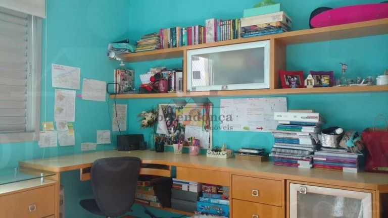 Imagem Apartamento em excelente estado de conservação. Amplo living para 2 ambientes, lavabo, 3 dormitór...