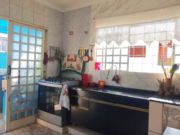 Imagem Casa para Venda em Sorocaba, Vila Mineirão, 2 dormitórios, 4 banheiros, 3 vagas