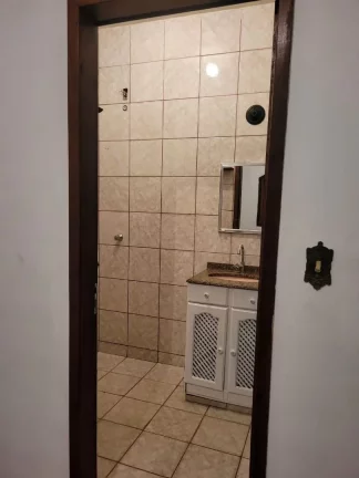 Imagem Chácara 1000m² à Venda em Jambeiro