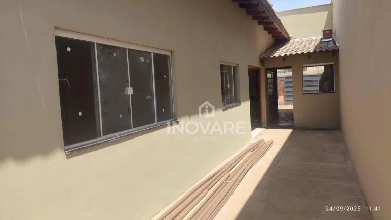 Imagem Casa com 2 dormitórios à venda, 1 m² por R$ 235.000,00 - Setor Nossa Senhora da Saúde - Itumbiara/GO