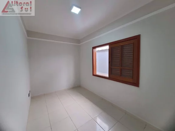 Imagem CASA RESIDENCIAL em PRAIA GRANDE - SP, MARACANÃ