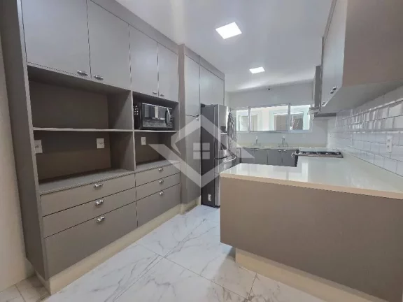 Imagem Casa Triplex Alto Luxo - Mobiliada- 5 suítes- Barra da Tijuca