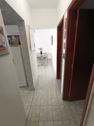 Imagem Apartamento com 2 quartos na quadra da praia da Aparecida por R$ 480 Mil