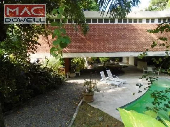 Imagem Mansão de 621 m² com Quatro quartos - A VENDA - Cosme Velho / RJ