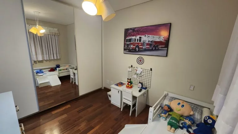 Imagem Apartamento de 186 m à venda no Edificio Anna Pavlova em frente a Pça Ituzaingo!! 3 suítes , vara...