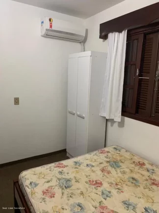 Imagem Casa para Temporada em Itapema, meia praia, 3 dormitórios, 2 banheiros, 3 vagas