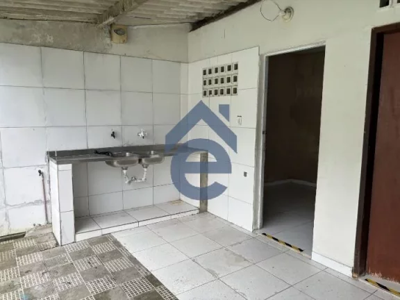 Imagem Casa à venda na Gruta de Lourdes,8/4, sendo 3 suítes, piscina, 450m², excelente