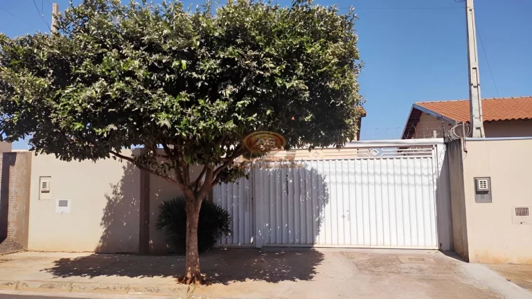 CASA A VENDA NO RESIDENCIAL STA CRUZ