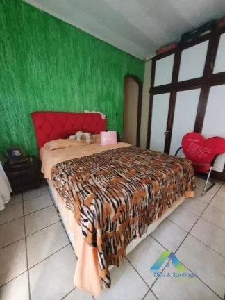 Imagem IPIRANGA Sobrado 160M², 4 dormitórios, 2 vagas com ótima localização e valor !!!