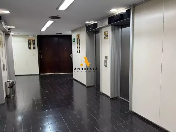 Imagem Av. Nilo Peçanha -Centro - - Ed. De Paoli - Alugo ótima sala com 36m² - andar alto - R$850,00
