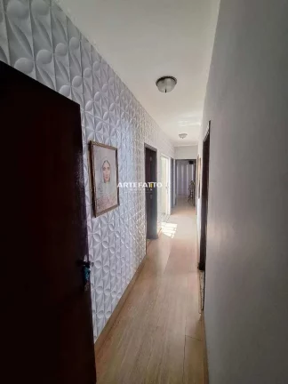 Imagem Casa a Venda Jardim Portinari, Reformada e com edícula nos fundos