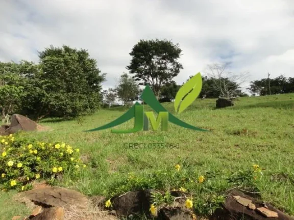 Imagem Lindo sítio à Venda em Piracaia no asfalto
