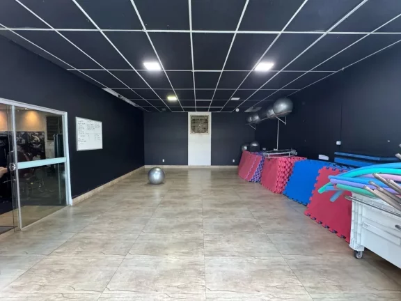 Imagem Casa em Condomínio para Venda em Cuiabá / MT no bairro Jardim Imperial