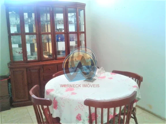 Imagem Imóvel à venda em Taubaté-SP, no bairro Independência: 3 quartos, 1 suíte, 1 sala, 3 banheiros, 3 vagas, 210m²!