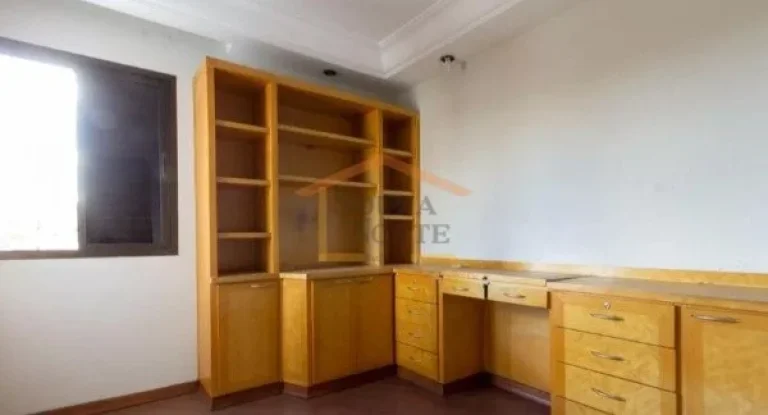 Imagem Apartamento com 146 m², 3 dormitórios, sendo 1 suíte, 3 banheiros, sem mobília, Imóvel bem equi...