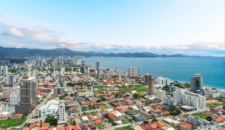 Imagem Alto Padrão para Venda em Porto Belo, Alto pereque, 3 dormitórios, 3 suítes, 4 banheiros, 2 vagas