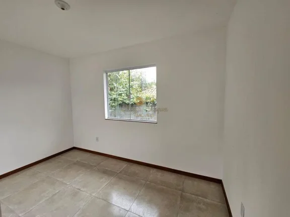 Imagem Casa em Condomínio para Venda em Teresópolis / RJ no bairro Cascata do Imbuí