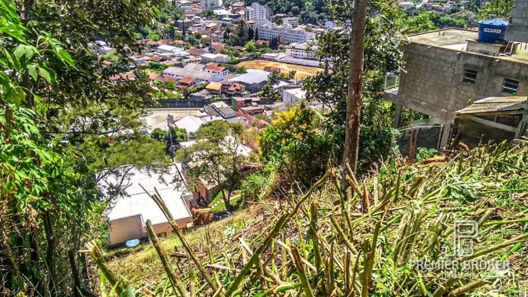 Imagem Terreno à venda, 398 m² por R$ 90.000,00 - Várzea - Teresópolis/RJ