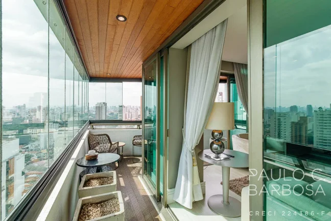 Imagem Aclimação Venda - 4 Suítes - 3 Vagas - 246 m²