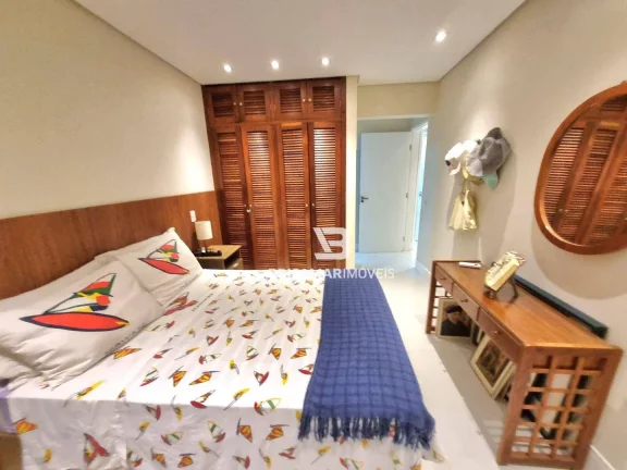 Imagem PITANGUEIRAS- DESLUMBRANTE APARTAMENTO , TOTALMENTE REFORMADO E DECORADO , 02 VAGAS DE GARAGEM NO PRÉDIO , ÁREA DE LAZER.