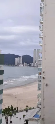 Imagem Apartamento com 2 dormitórios sendo 1 suíte e 1 vaga de garagem em Balneário Camboriú/SC
