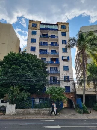 Imagem No Moinhos de Vento, 2 dormitórios, sacada e vaga.