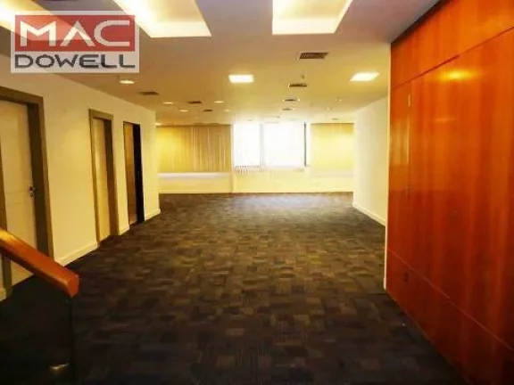 Imagem Conjunto Triplex de escritórios com 574 m² para locação - Centro/RJ