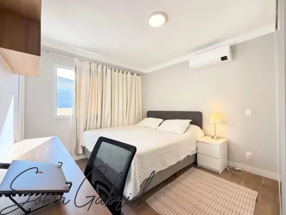 Imagem Casa em Condomínio à Venda em Valinhos-SP - 3 Quartos, 1 Suíte, 2 Salas, 2 Banheiros, 2 Vagas, 97m² no Jardim Santa Helena!