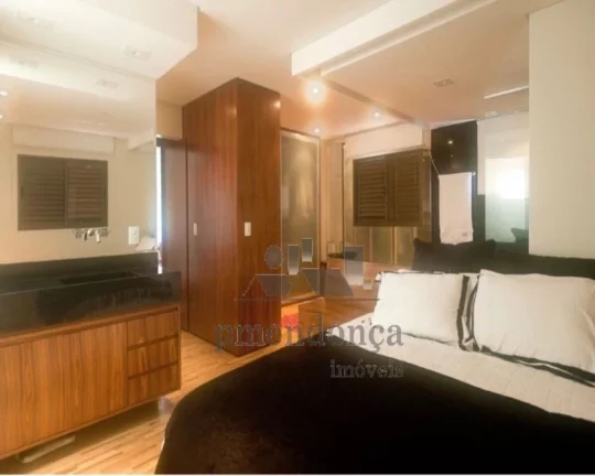 Imagem Apartamento com 93m2, planta original com 3 dts, sendo que foi aberto e feito apenas um dormitorio, ...