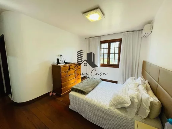 Imagem Casa de 6 Quartos, Bairro São Luiz