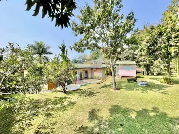Imagem Casa em Condomínio a Venda no bairro Granja Viana - Carapicuíba, SP
