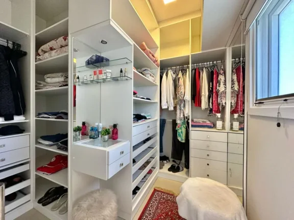 Imagem Casa em Condominio 4 Dormitórios - Bairro Araçá