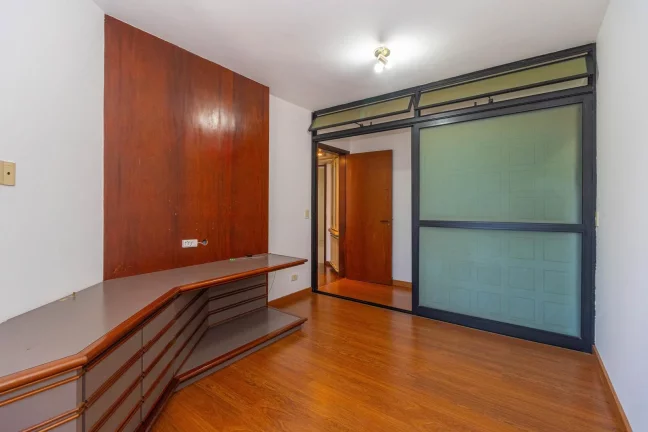 Imagem Apartamento de 4 quartos no bairro Água Verde