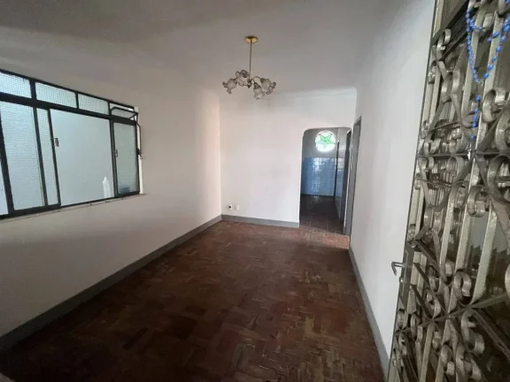 Imagem Casa à venda em Barbacena no Santa Efigênia com 3 kitnet com entrada independente