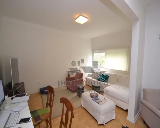Imagem Lindíssimo apartamento, totalmente reformado, moderno, espaçoso, living para dois ambientes, varan...