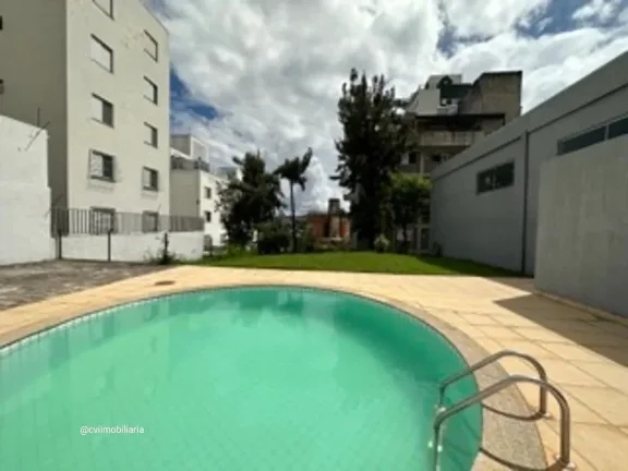 Imagem Vendo apartamento de 3 quartos , 2 vagas cobertas de garagem, suíte e banho social com armários em...