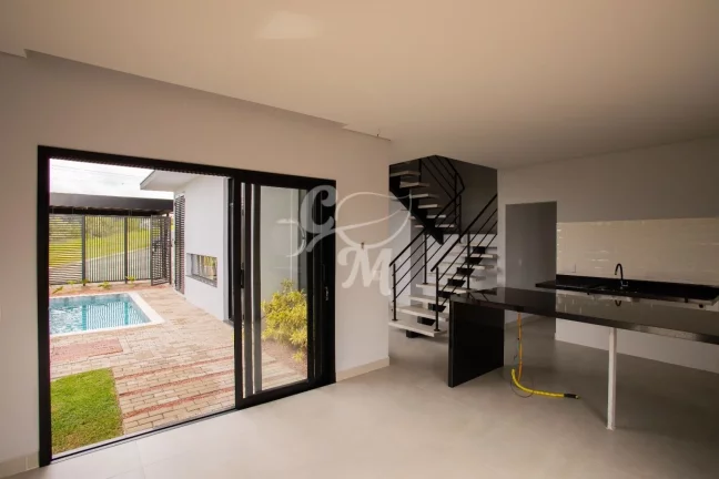 Imagem Casa com Arquitetura Contemporânea