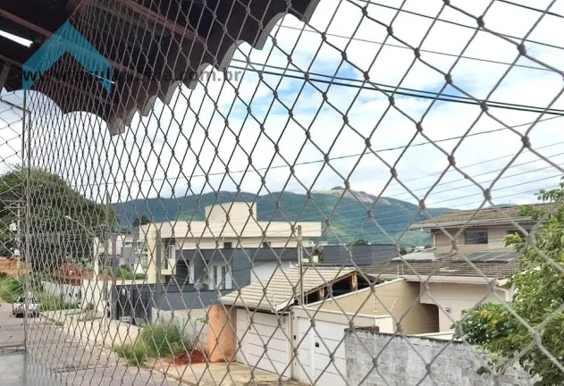 Imagem Sobrado amplo, ótima localização, 3 dormitórios sendo 1 suite.