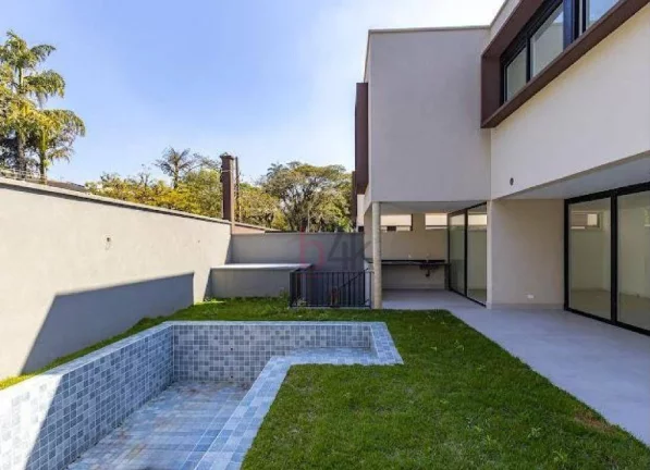 Imagem Casa alto padrão em condomínio fechado à venda.