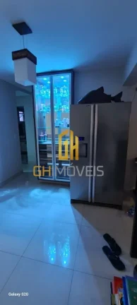 Imagem AP1556

Apartamento posui;

- 2 quartos sendo, 1 suíte;
 - 1 lavabo; 
- Sala;
- Cozinha; 

DIFERENC...