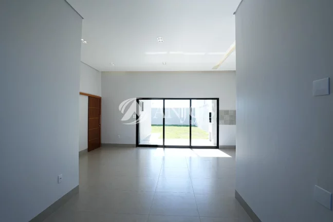 Imagem CASA NOVA Á VENDA,ACEITA FINANCIAMENTO, NO JARDIM MORUMBI, SINOP - MT.