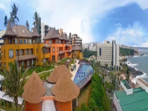 Imagem A 5ª Avenida Imóveis selecionou esse apartamento de 1/4 Sala Duplex no BAHIA LODGE, ancorado no melhor ponto do Rio Vermelho, debruçado sobre o mar: