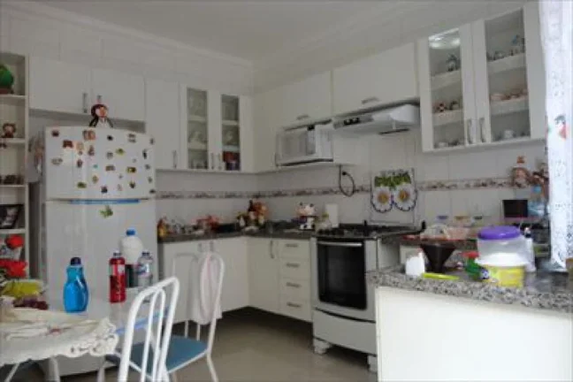 Imagem Casa para Venda por R$910.000,00 com 3 dormitórios, 1 suite e 4 vagas - Jardim helena, Sao paulo / SP - Cód. 3381