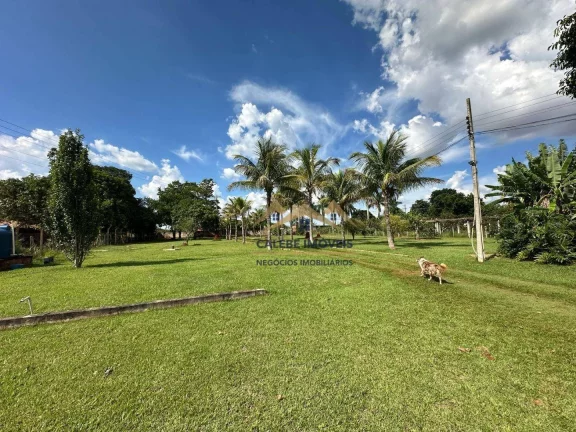 Imagem Chácara com 6 dormitórios à venda, 4607 m² por R$ 850.000,00 - Vale dos Lagos - Tatuí/SP
