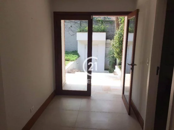 Imagem Casa à venda com 4 quartos, no Real Parque, São Paulo